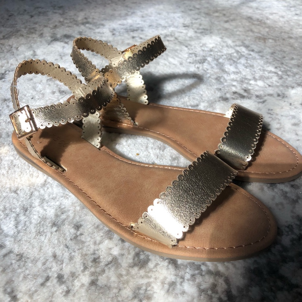 Gold strappy sandals - Picture 2 of 5